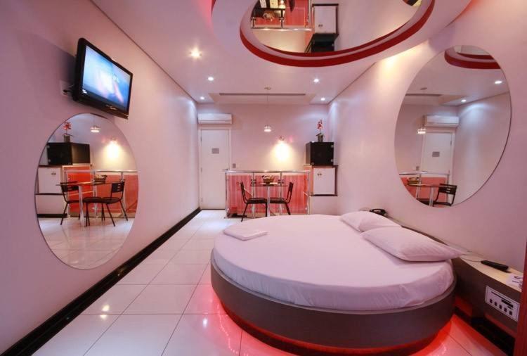 Euro Motel (Adults Only) كامبيناس المظهر الخارجي الصورة